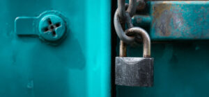 Охрана входа в помещение, тамбур, шлюзы